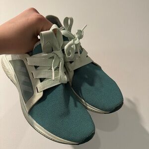 Adidas . Bounce sneakers